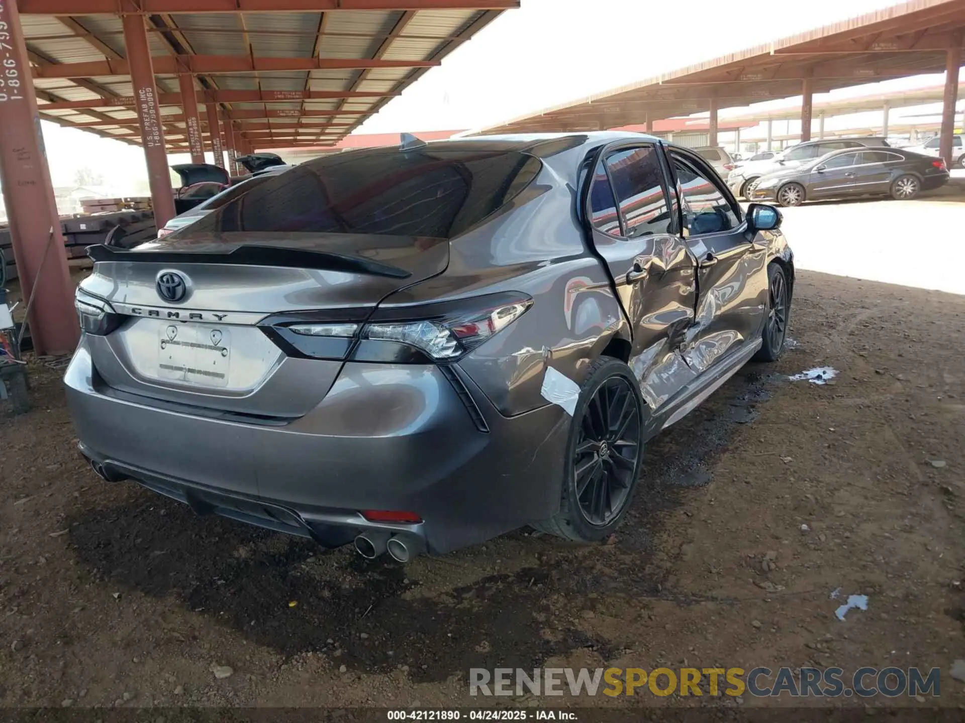4 Photograph of a damaged car 4T1K61AK7MU518176 TOYOTA CAMRY 2021