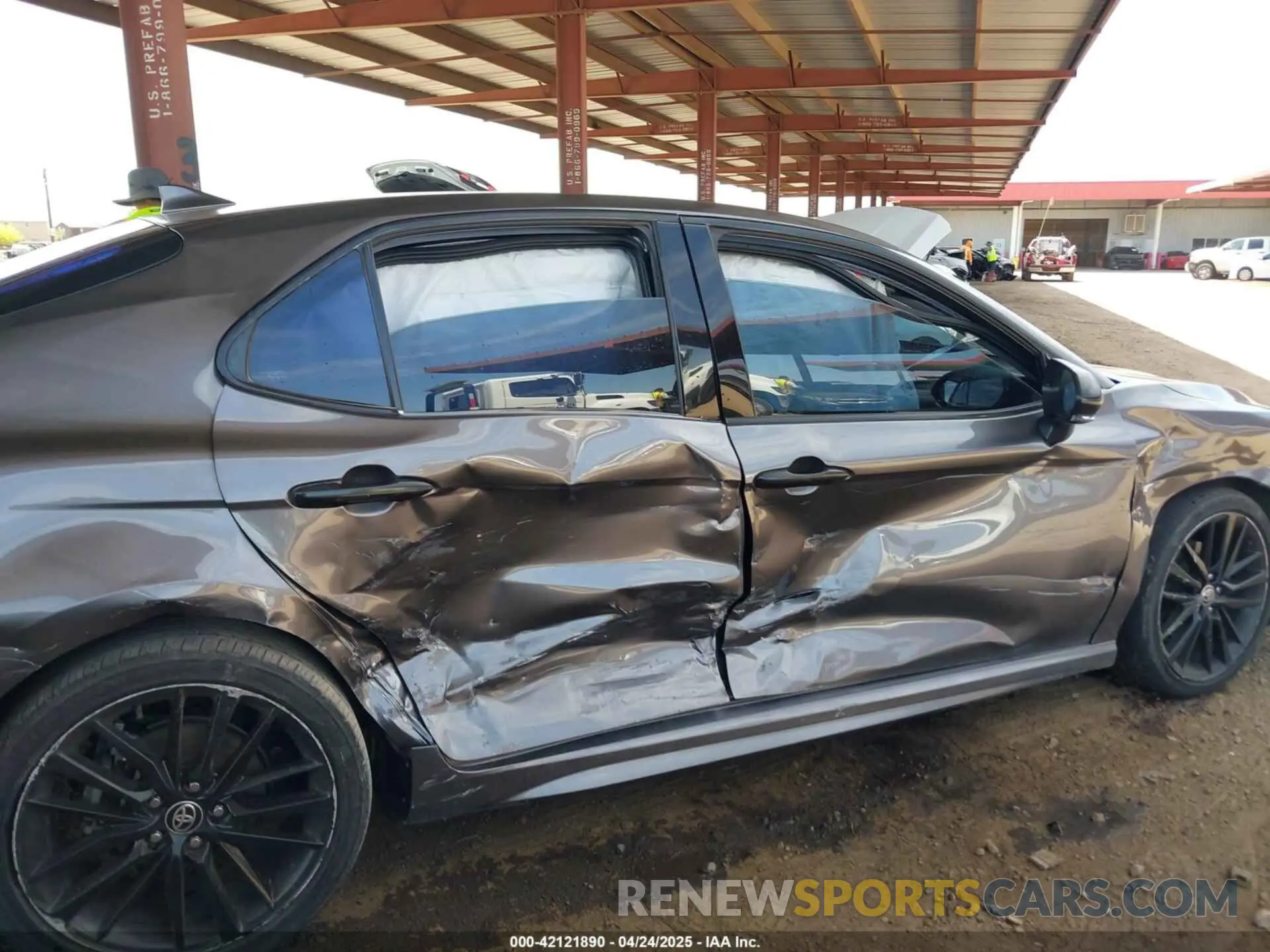 6 Photograph of a damaged car 4T1K61AK7MU518176 TOYOTA CAMRY 2021