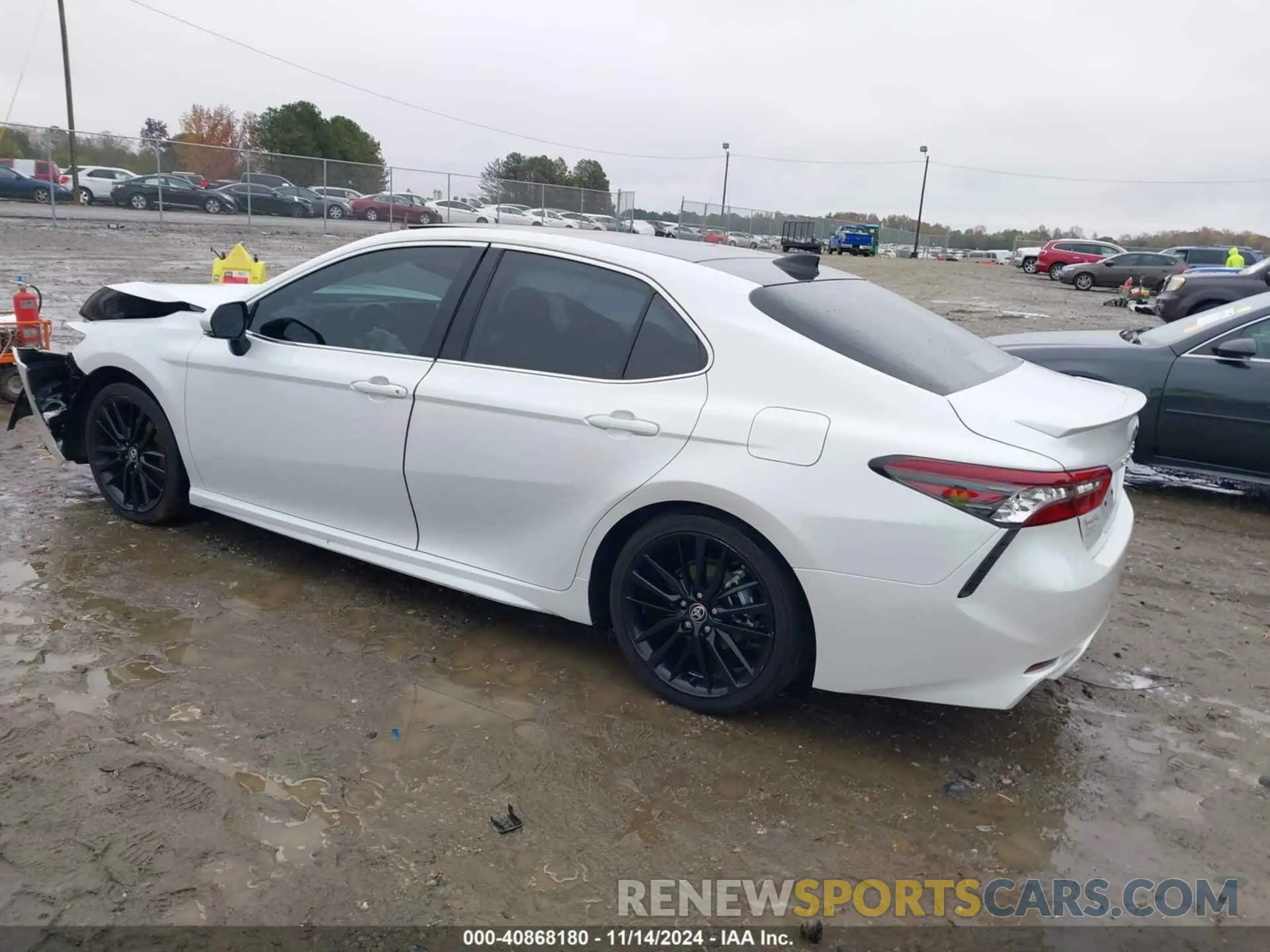 3 Photograph of a damaged car 4T1K61AK7MU544812 TOYOTA CAMRY 2021