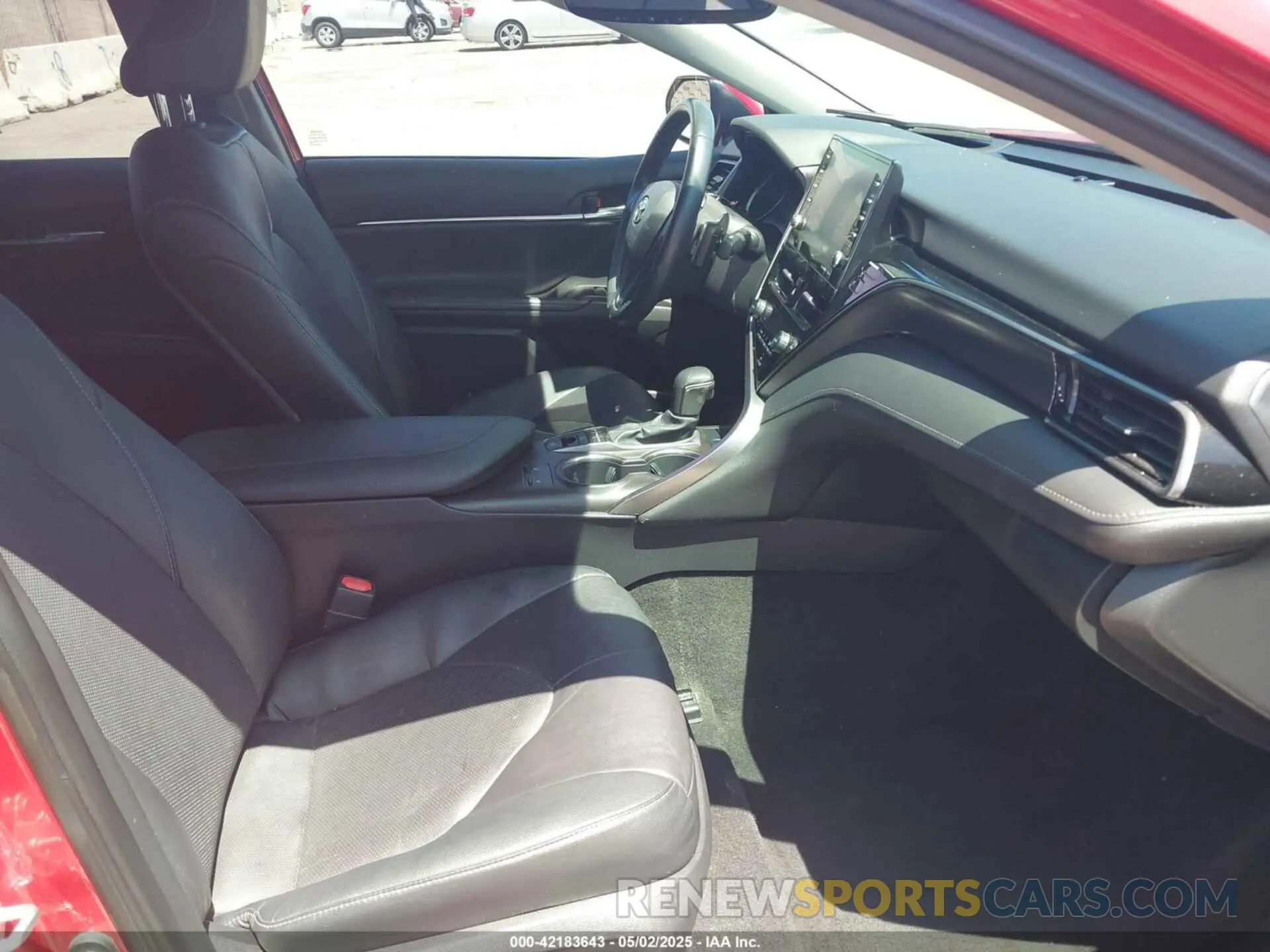 5 Photograph of a damaged car 4T1K61AK8MU429569 TOYOTA CAMRY 2021