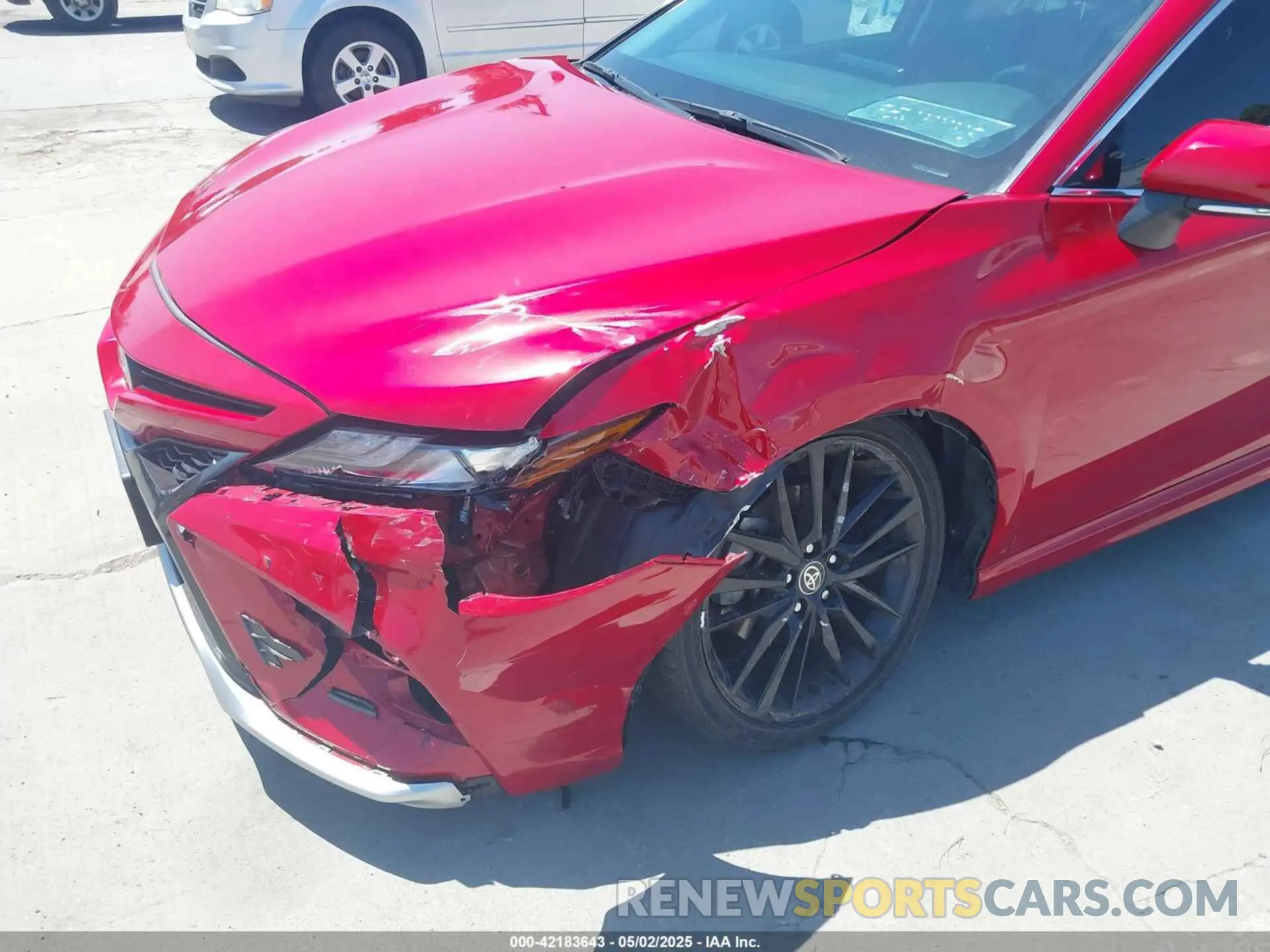 6 Photograph of a damaged car 4T1K61AK8MU429569 TOYOTA CAMRY 2021