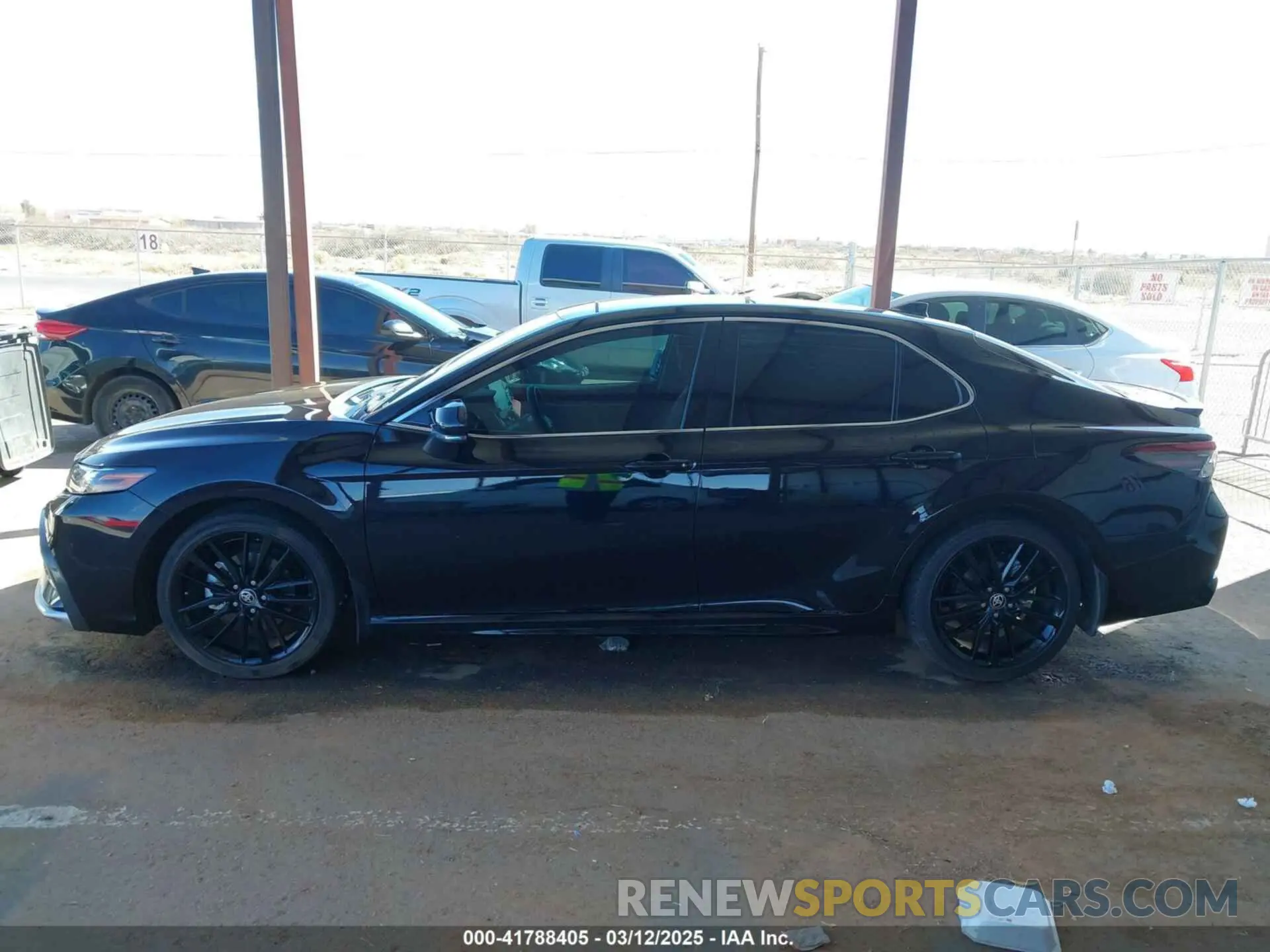 14 Photograph of a damaged car 4T1K61AK8MU460661 TOYOTA CAMRY 2021