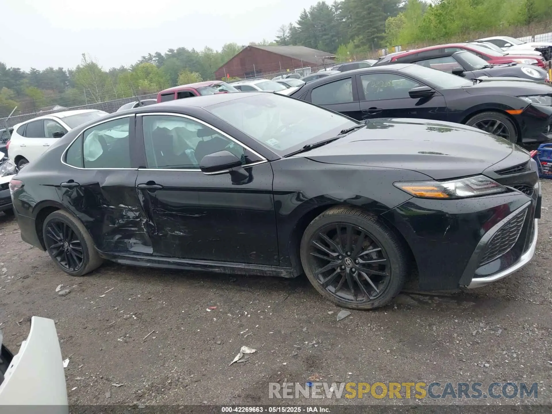 13 Photograph of a damaged car 4T1K61AK8MU522852 TOYOTA CAMRY 2021