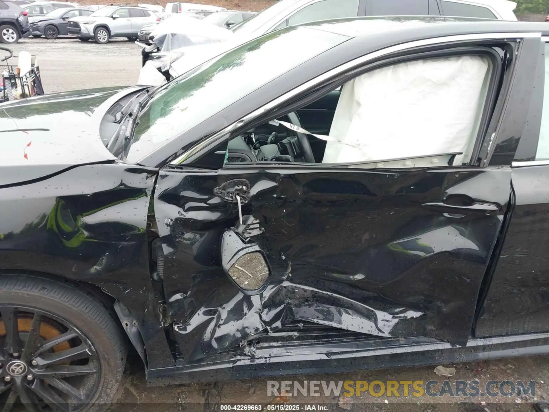6 Photograph of a damaged car 4T1K61AK8MU522852 TOYOTA CAMRY 2021