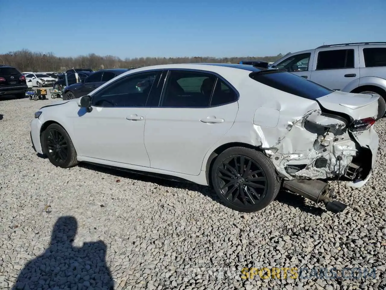 2 Photograph of a damaged car 4T1K61AK8MU586373 TOYOTA CAMRY 2021