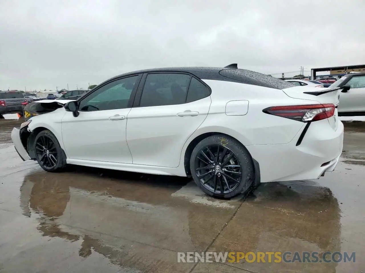 2 Photograph of a damaged car 4T1K61AK9MU405619 TOYOTA CAMRY 2021