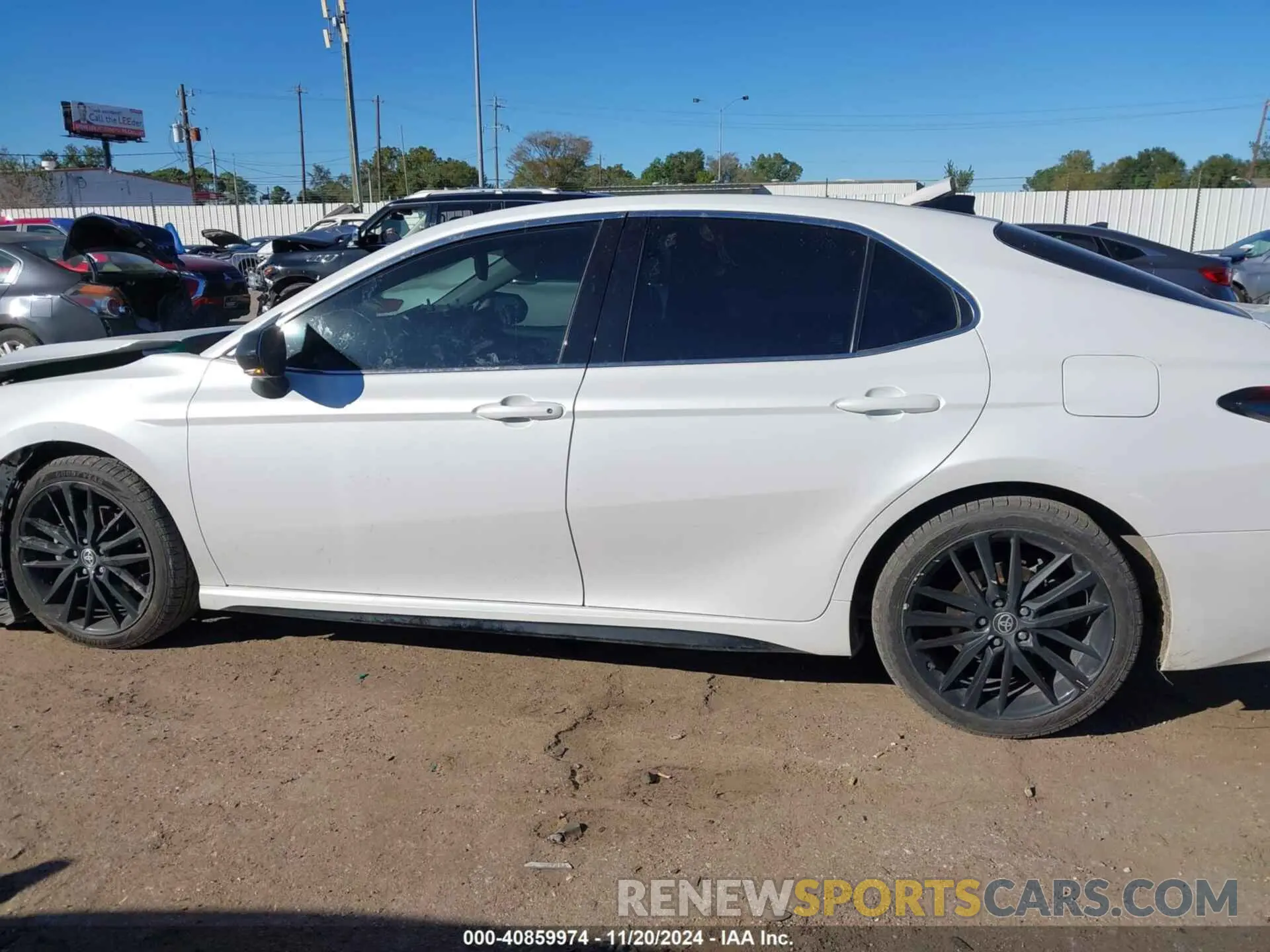 14 Photograph of a damaged car 4T1K61AK9MU610390 TOYOTA CAMRY 2021