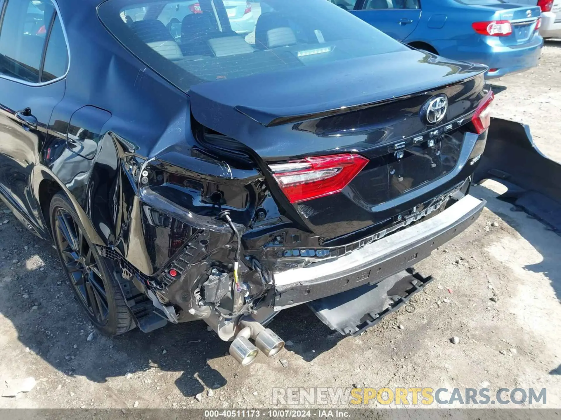 6 Photograph of a damaged car 4T1K61AKXMU425264 TOYOTA CAMRY 2021