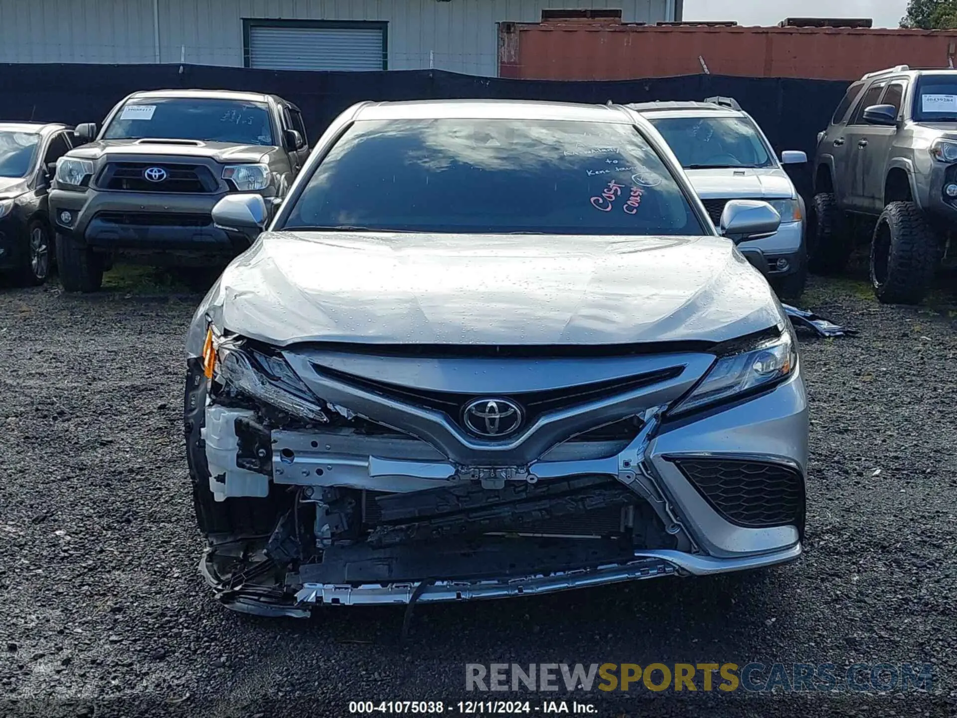 13 Photograph of a damaged car 4T1K61AKXMU511934 TOYOTA CAMRY 2021