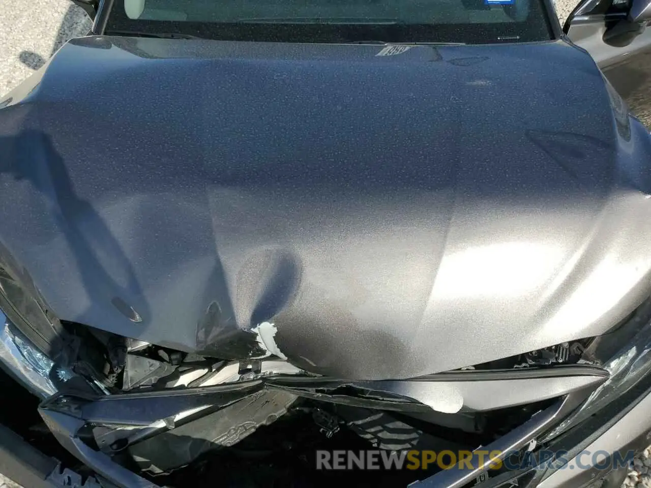 11 Photograph of a damaged car 4T1K61AKXMU525509 TOYOTA CAMRY 2021
