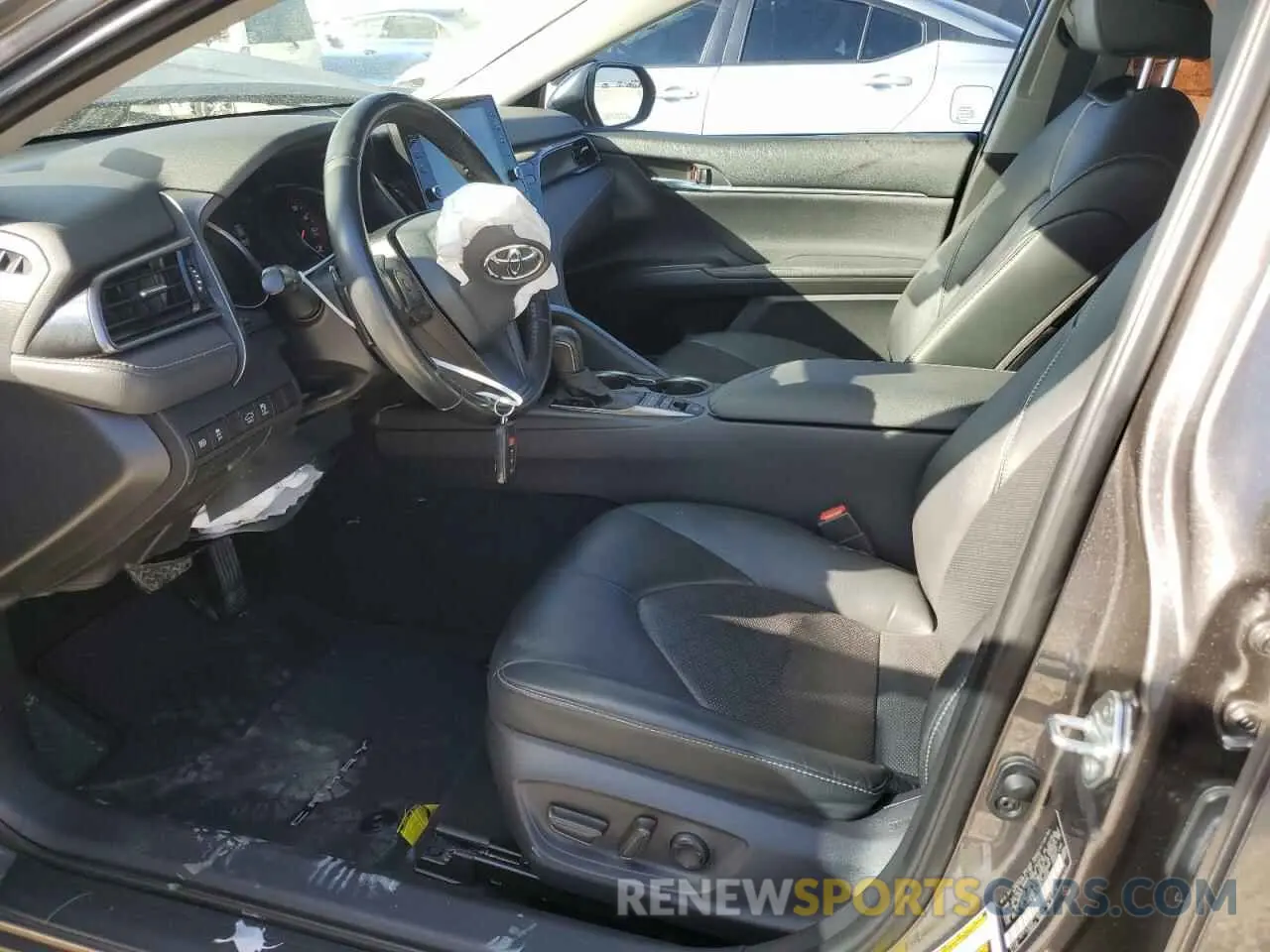 7 Photograph of a damaged car 4T1K61AKXMU525509 TOYOTA CAMRY 2021
