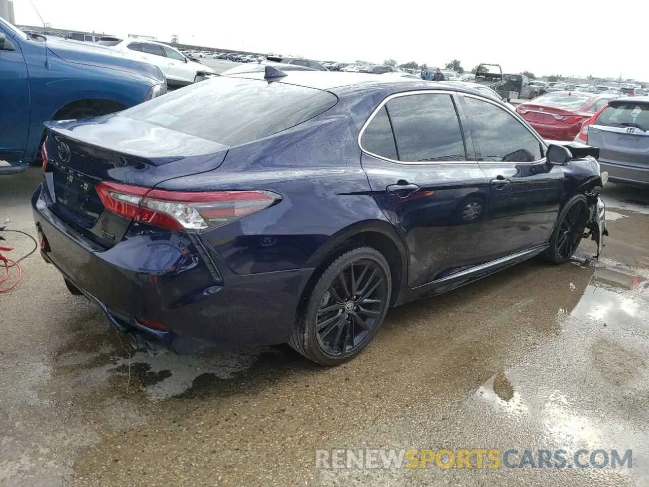3 Photograph of a damaged car 4T1K61AKXMU611810 TOYOTA CAMRY 2021