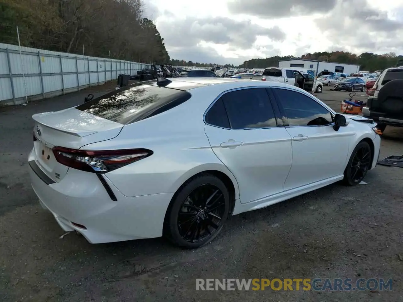 3 Photograph of a damaged car 4T1K61BK0MU027219 TOYOTA CAMRY 2021