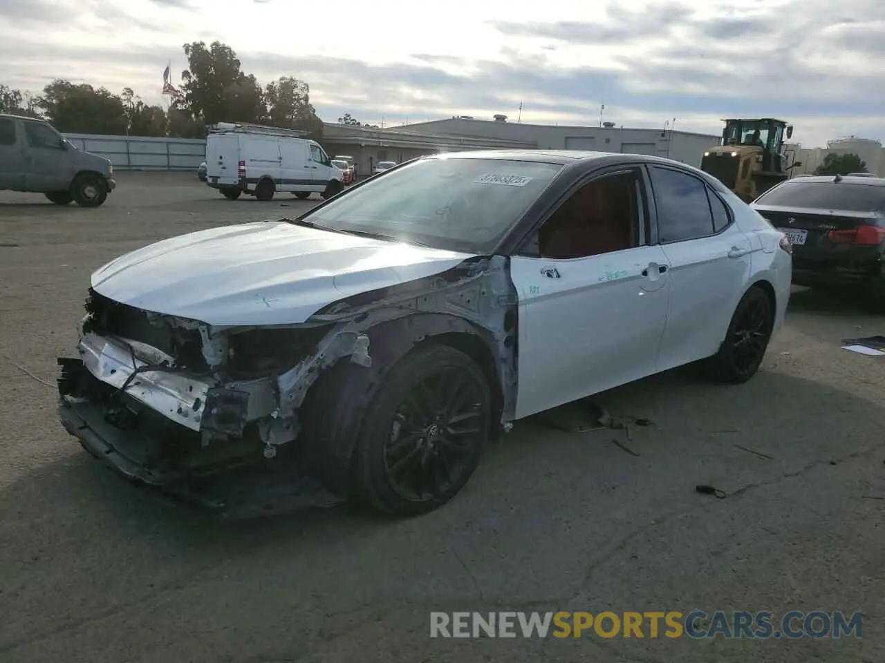 1 Photograph of a damaged car 4T1K61BK1MU033627 TOYOTA CAMRY 2021