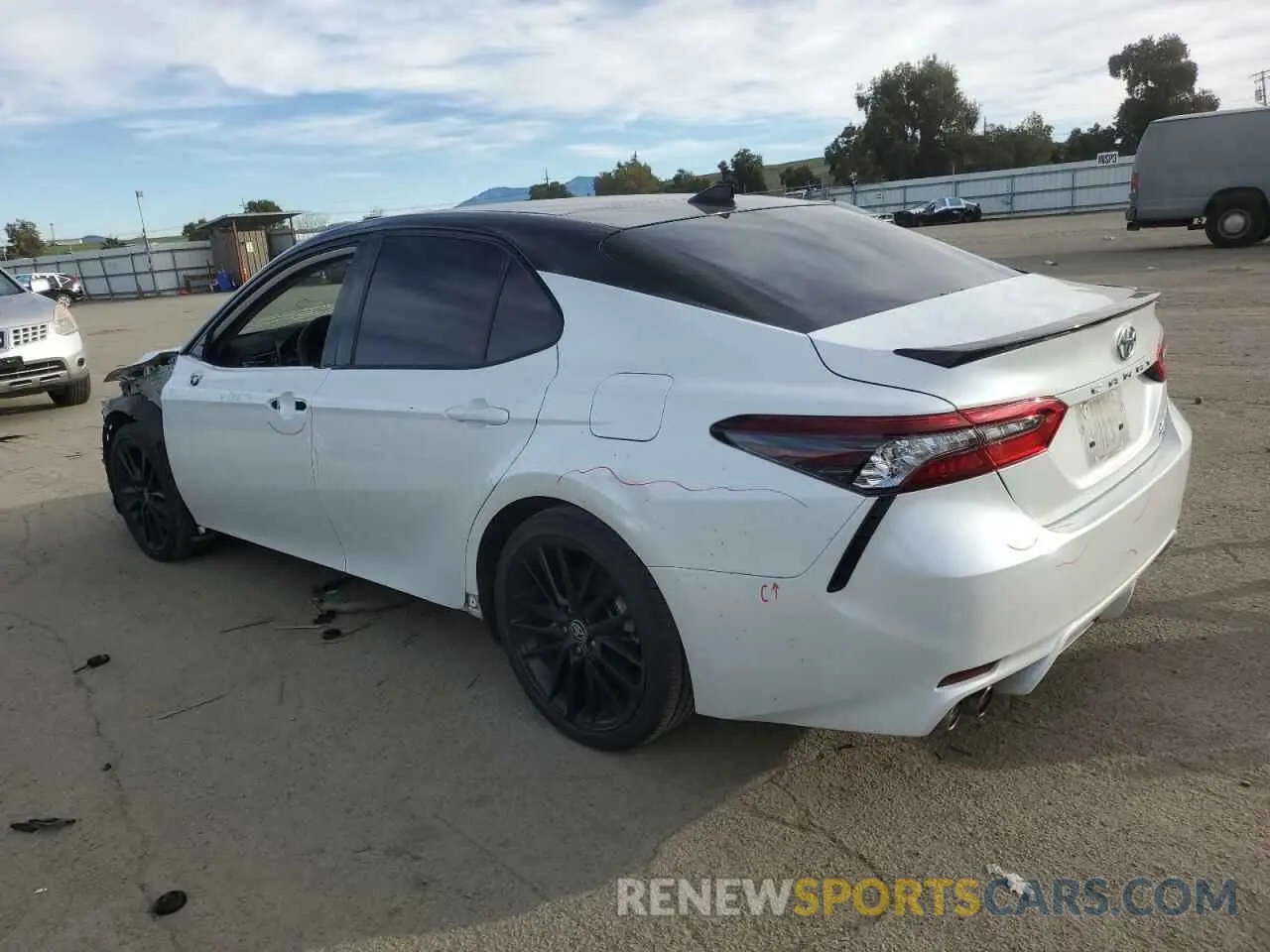 2 Photograph of a damaged car 4T1K61BK1MU033627 TOYOTA CAMRY 2021