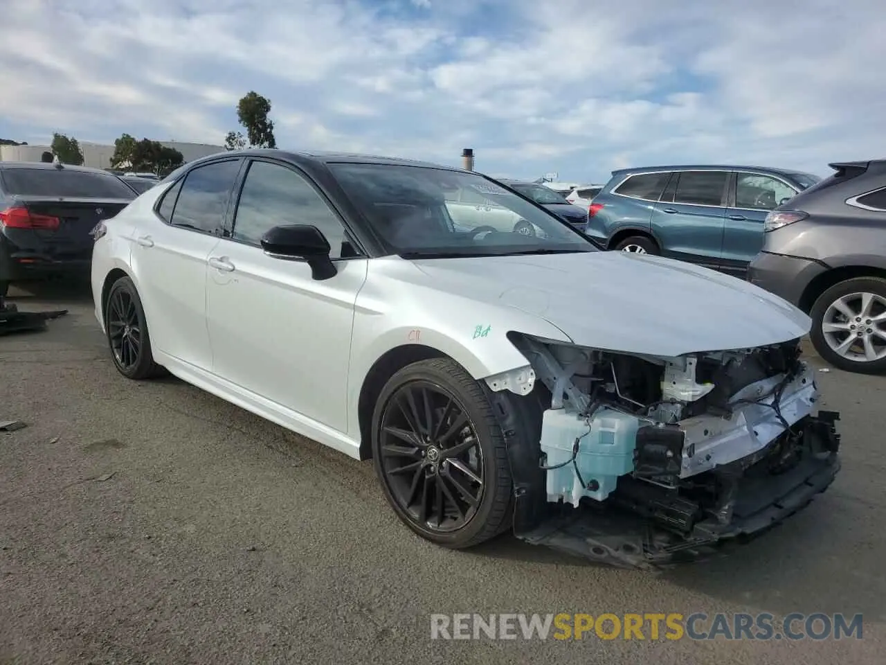 4 Photograph of a damaged car 4T1K61BK1MU033627 TOYOTA CAMRY 2021