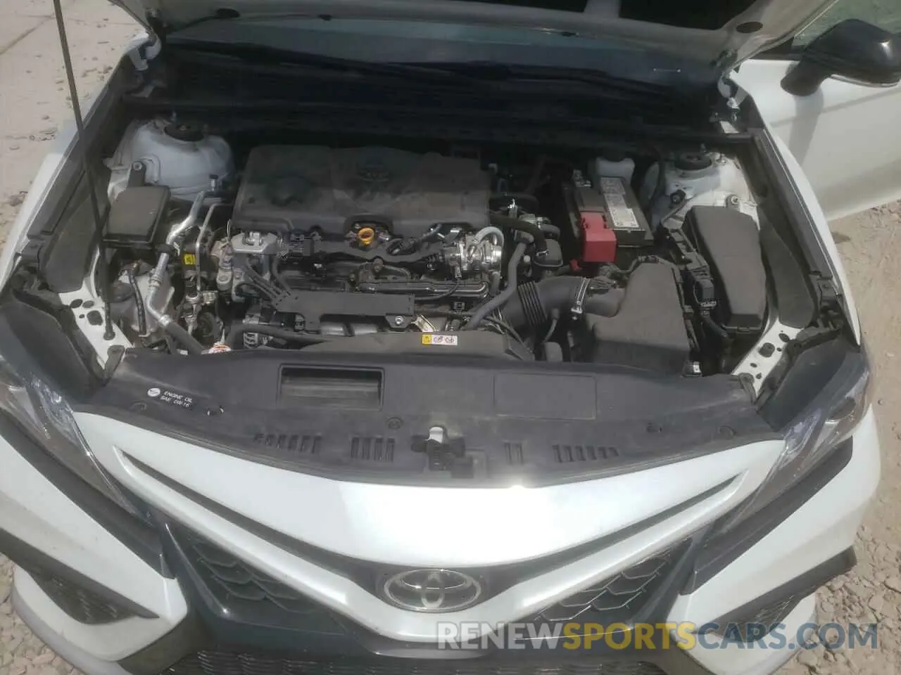 11 Photograph of a damaged car 4T1K61BK4MU040667 TOYOTA CAMRY 2021