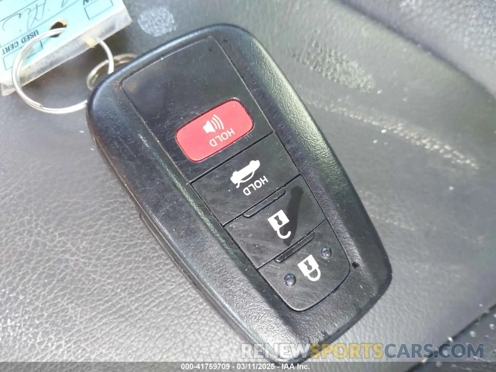 11 Photograph of a damaged car 4T1K61BK7MU030943 TOYOTA CAMRY 2021