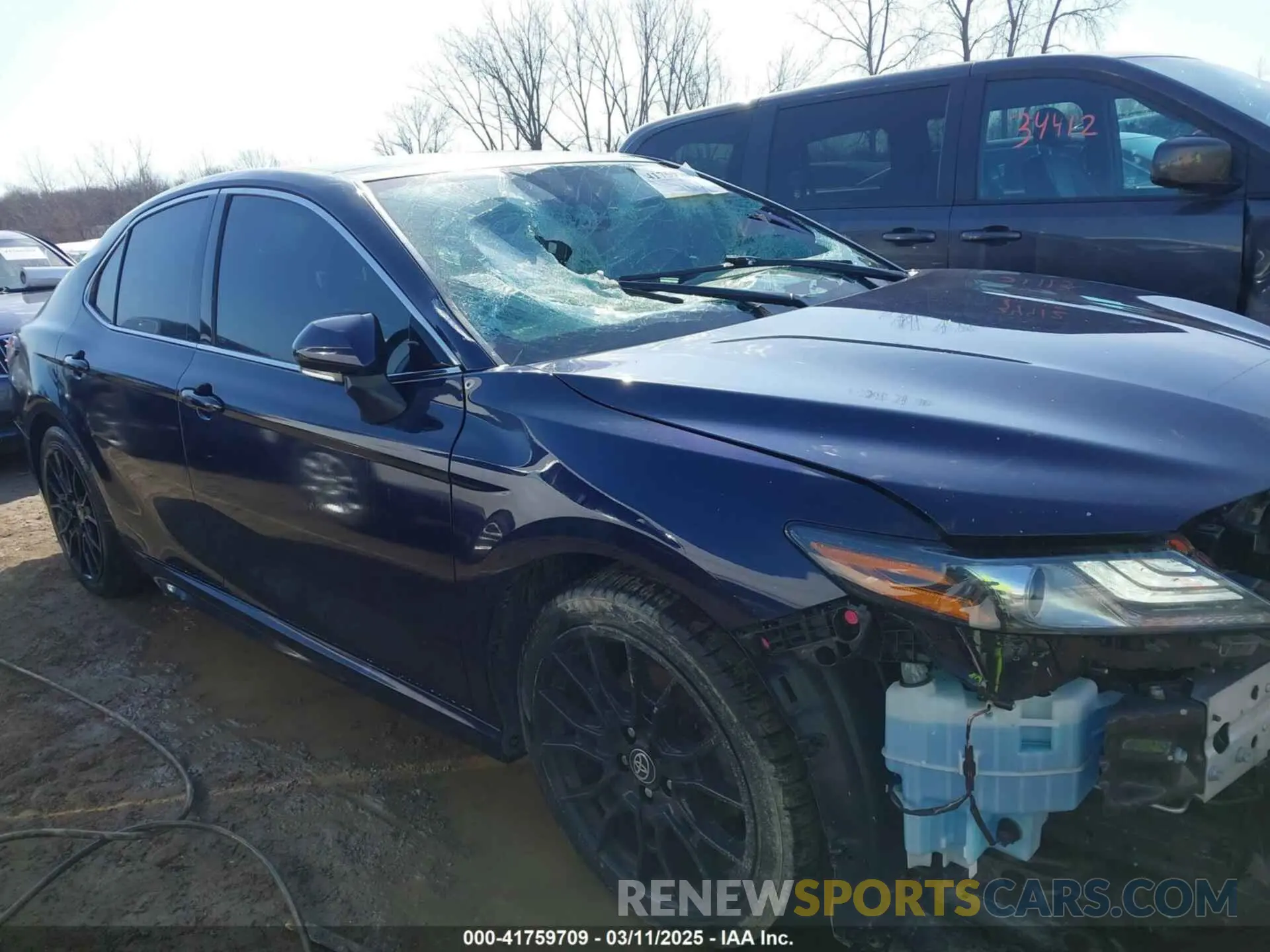 13 Photograph of a damaged car 4T1K61BK7MU030943 TOYOTA CAMRY 2021