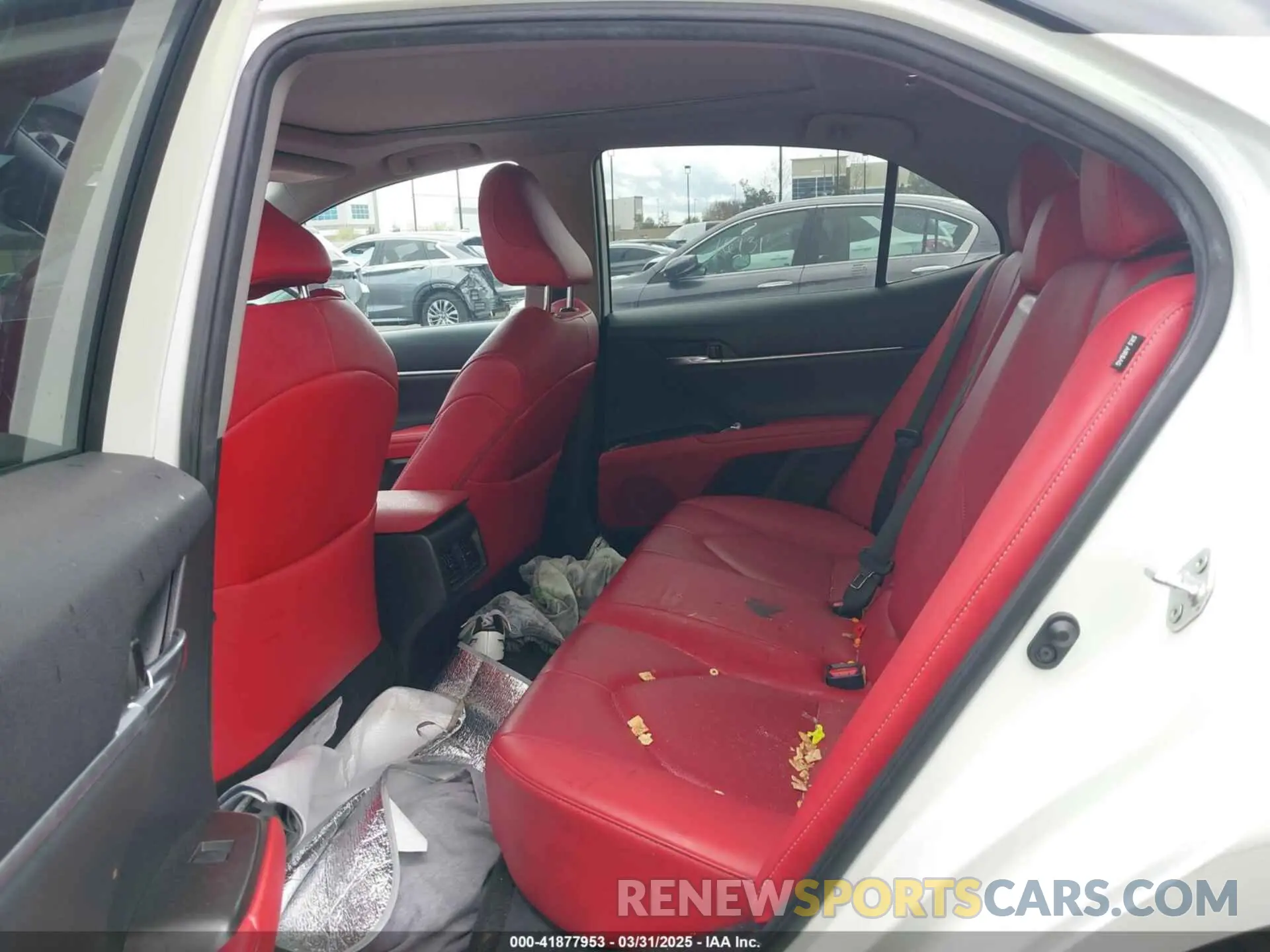 8 Photograph of a damaged car 4T1K61BK9MU022262 TOYOTA CAMRY 2021