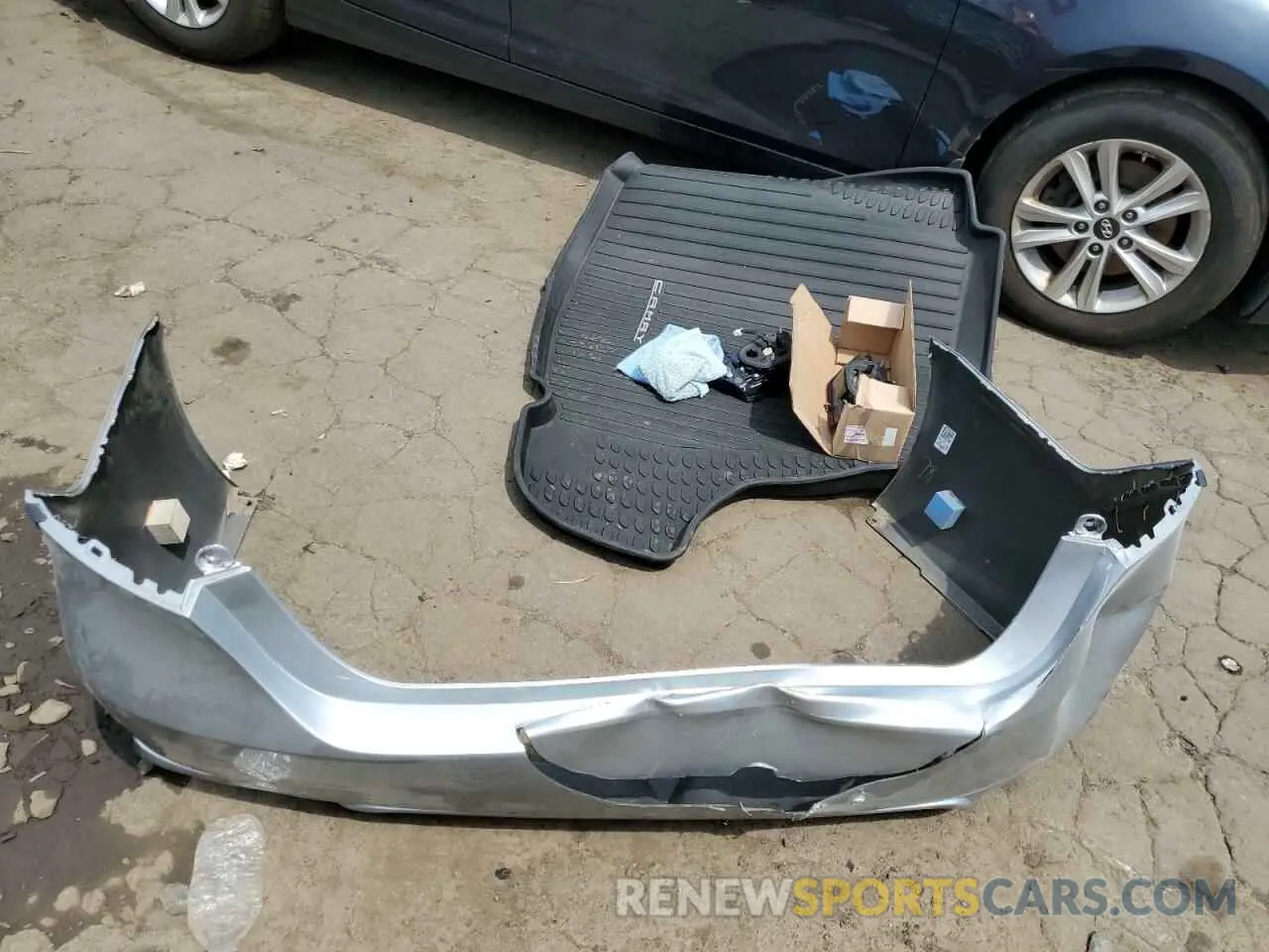 12 Photograph of a damaged car 4T1K61BKXMU025221 TOYOTA CAMRY 2021