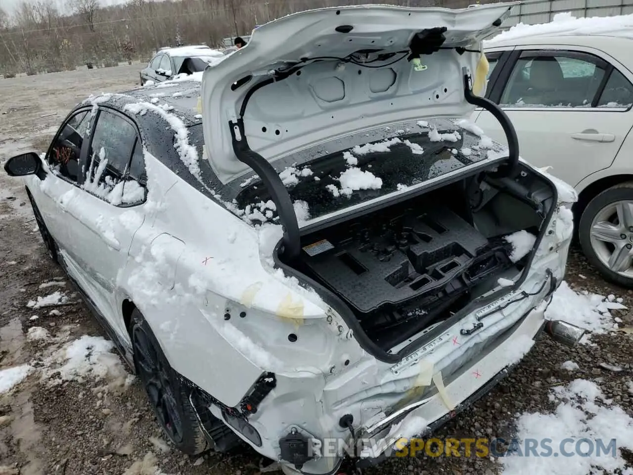 3 Photograph of a damaged car 4T1KZ1AK0MU050038 TOYOTA CAMRY 2021