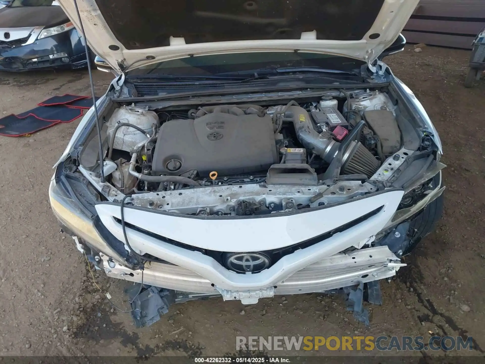 10 Photograph of a damaged car 4T1KZ1AK4MU050611 TOYOTA CAMRY 2021