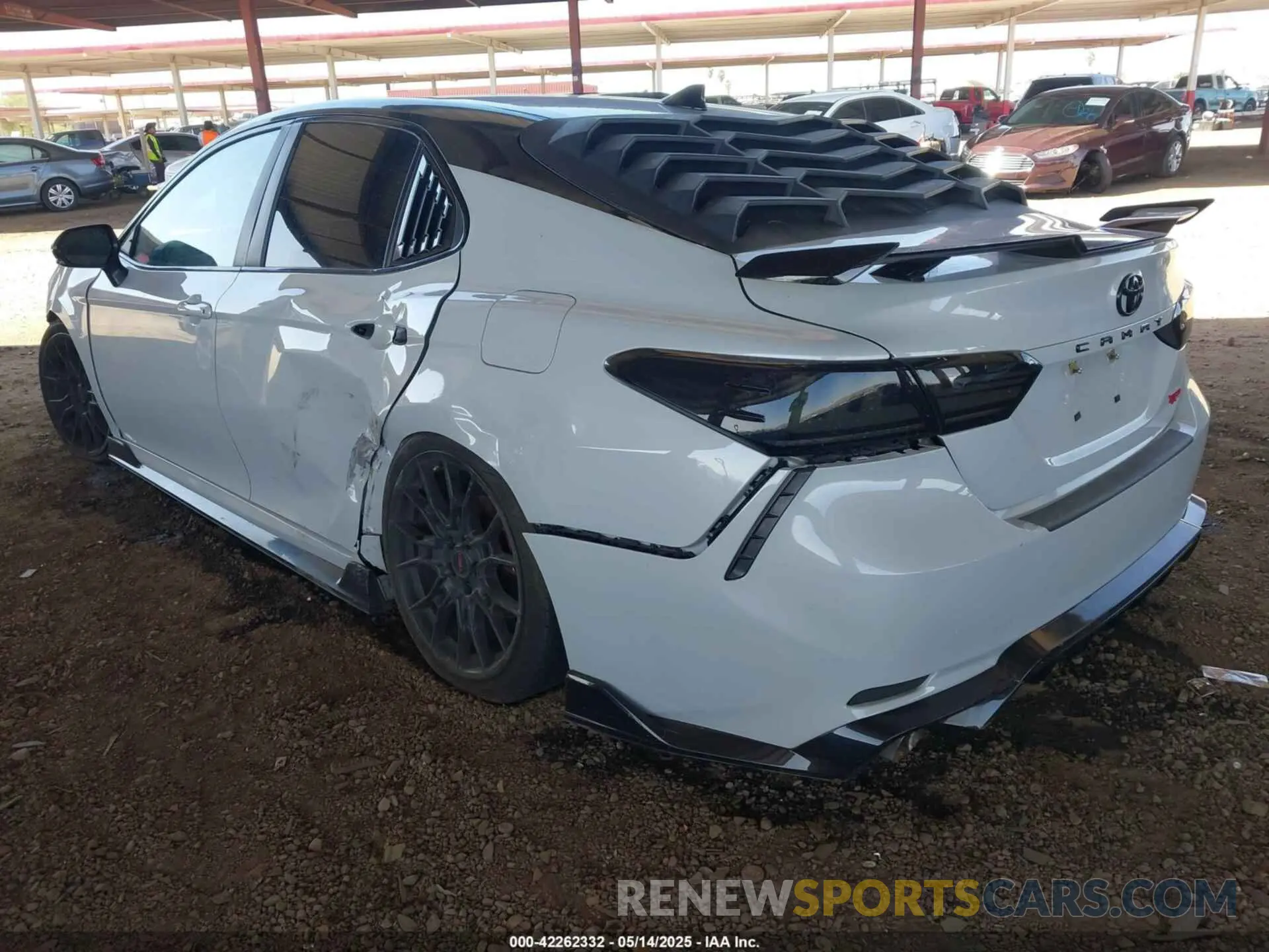 3 Photograph of a damaged car 4T1KZ1AK4MU050611 TOYOTA CAMRY 2021