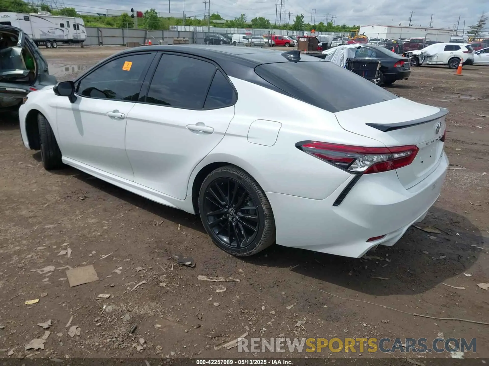 3 Photograph of a damaged car 4T1KZ1AK5MU052058 TOYOTA CAMRY 2021