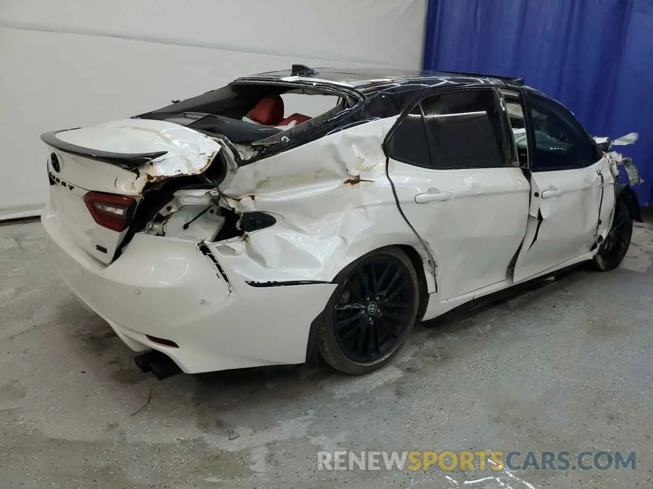 3 Photograph of a damaged car 4T1KZ1AK7MU056337 TOYOTA CAMRY 2021