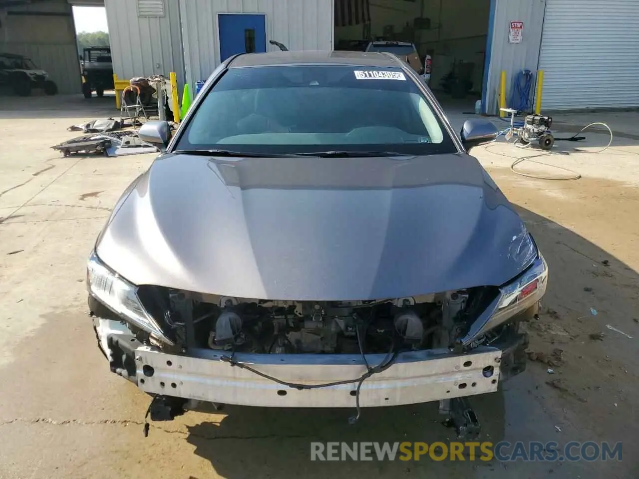 5 Фотография поврежденного автомобиля 4T1R11AK0MU453085 TOYOTA CAMRY 2021