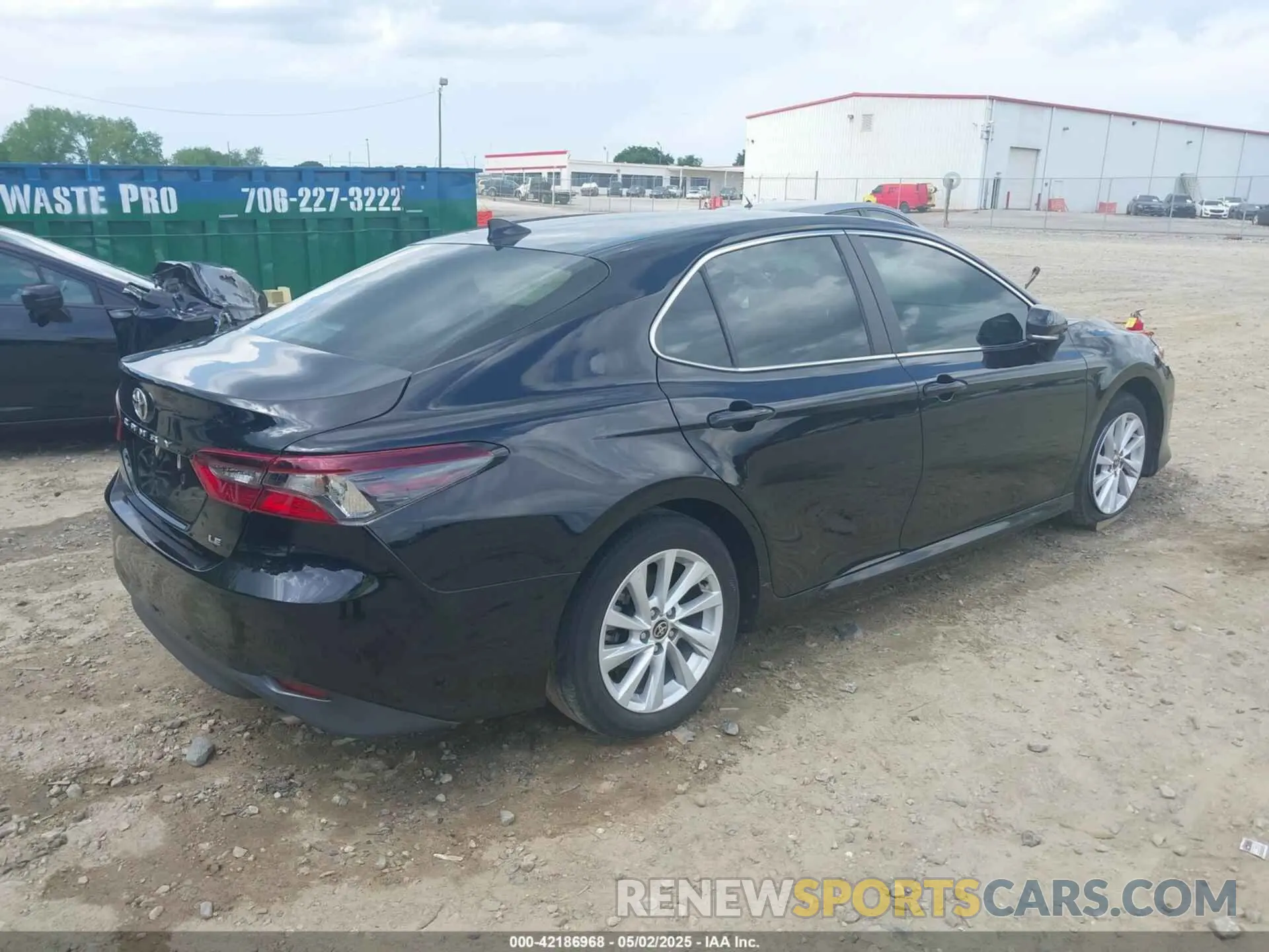 4 Photograph of a damaged car 4T1R11AK2MU489747 TOYOTA CAMRY 2021