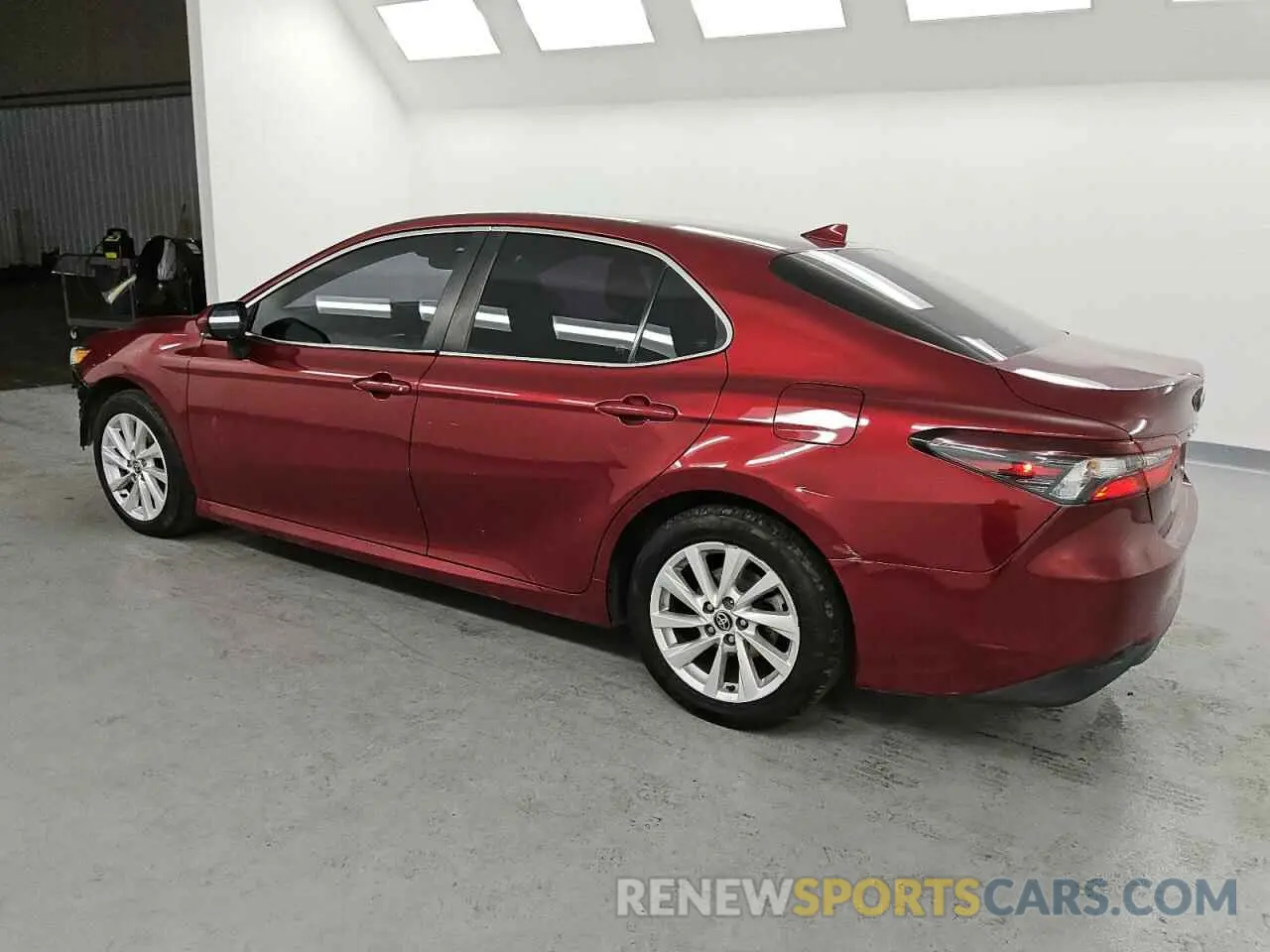 2 Photograph of a damaged car 4T1R11AK3MU478403 TOYOTA CAMRY 2021