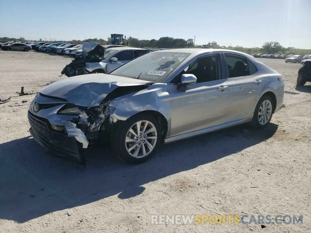 1 Photograph of a damaged car 4T1R11AK6MU516643 TOYOTA CAMRY 2021