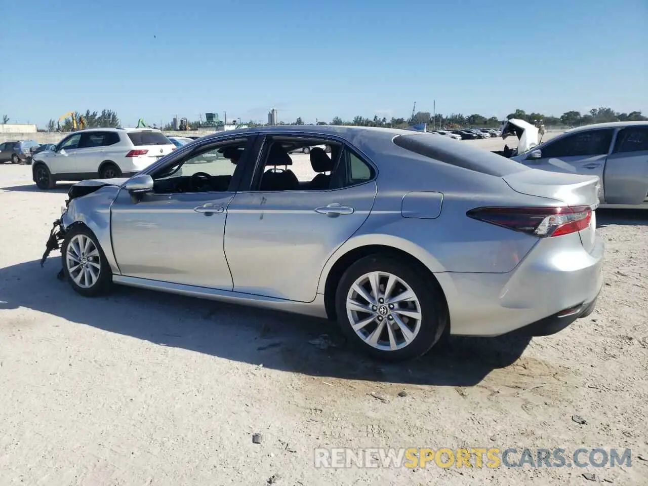 2 Photograph of a damaged car 4T1R11AK6MU516643 TOYOTA CAMRY 2021