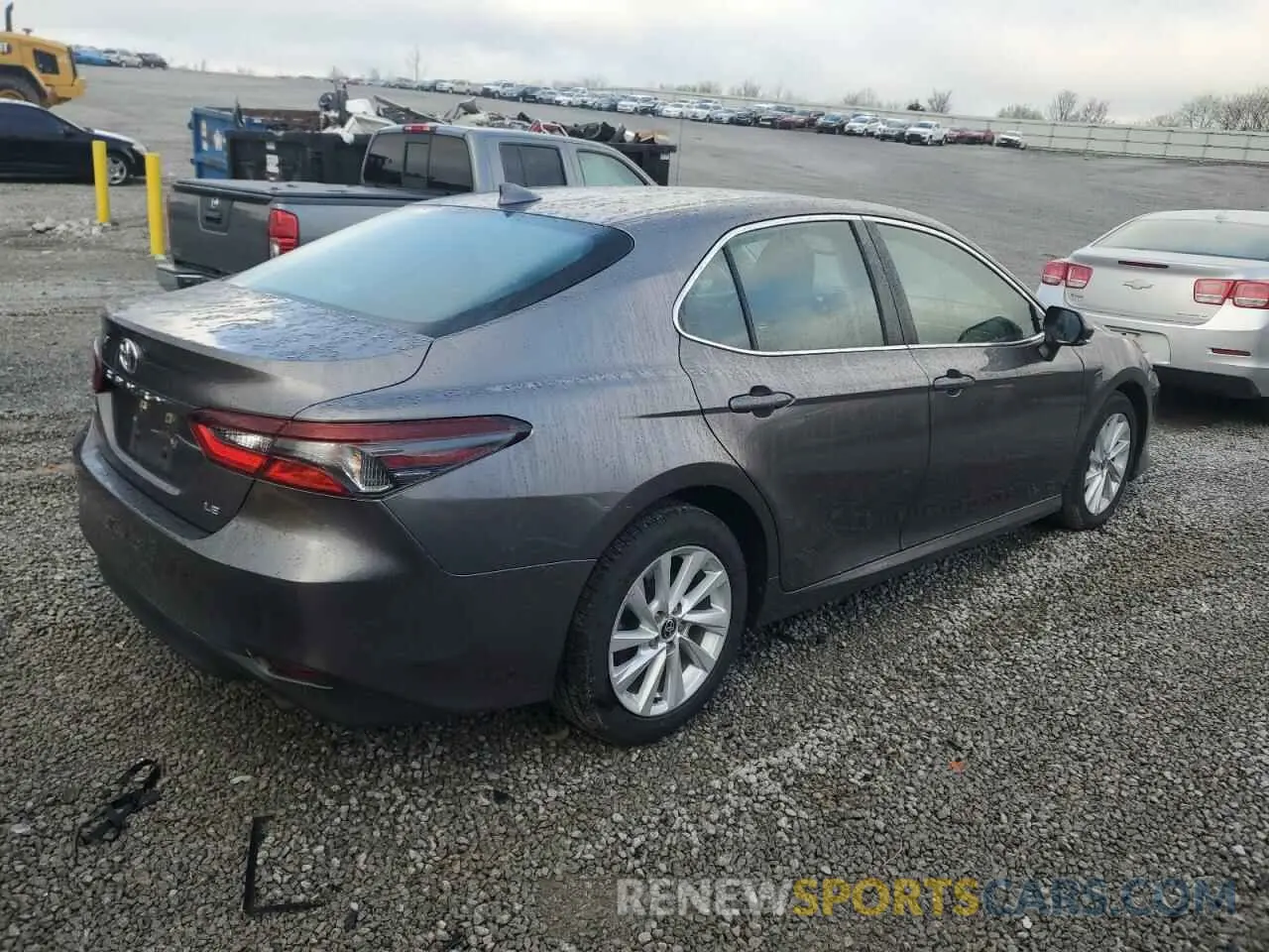 3 Photograph of a damaged car 4T1R11AK8MU495567 TOYOTA CAMRY 2021