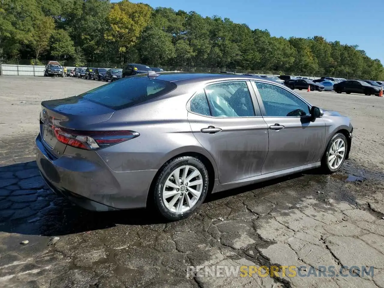 3 Фотография поврежденного автомобиля 4T1R11AKXMU451120 TOYOTA CAMRY 2021