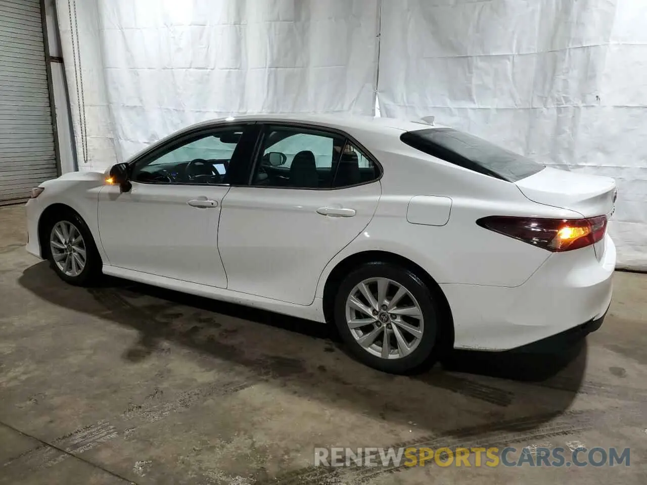 2 Фотография поврежденного автомобиля 4T1R11AKXMU607673 TOYOTA CAMRY 2021