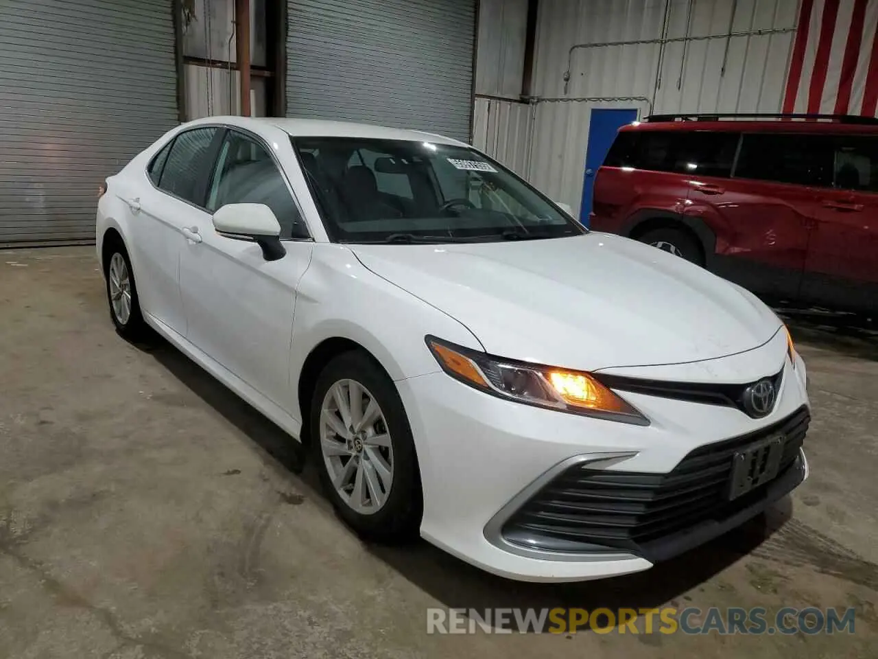 4 Фотография поврежденного автомобиля 4T1R11AKXMU607673 TOYOTA CAMRY 2021