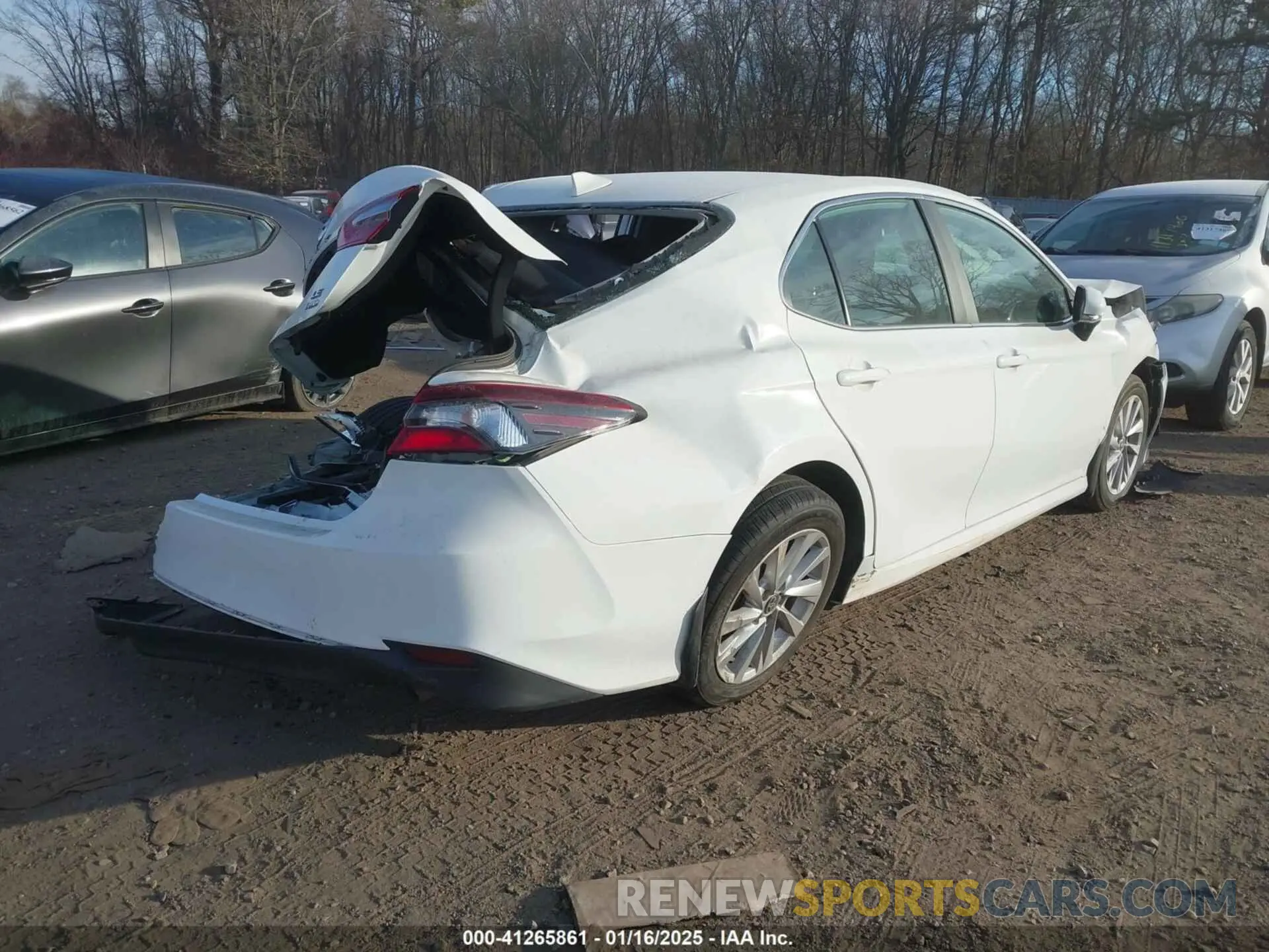 4 Фотография поврежденного автомобиля 4T1R11BK6MU034902 TOYOTA CAMRY 2021