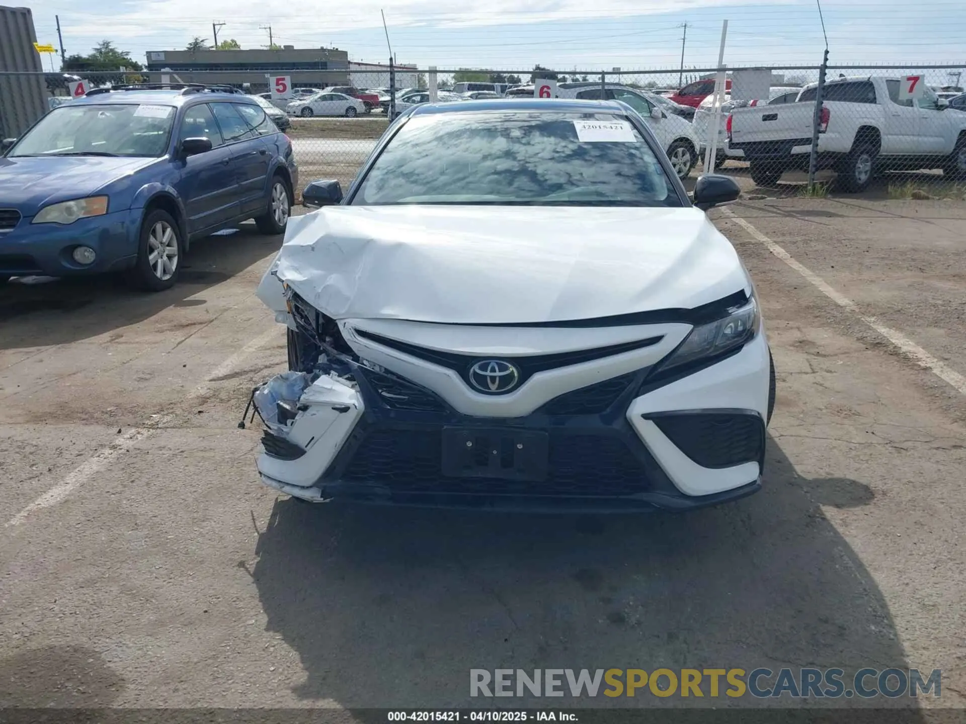 18 Photograph of a damaged car 4T1S11AK7MU460066 TOYOTA CAMRY 2021