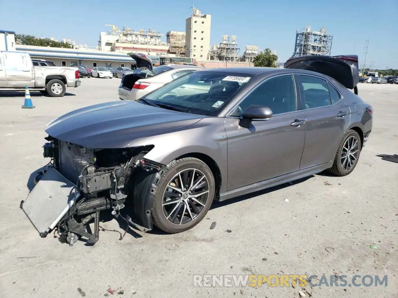 1 Photograph of a damaged car 4T1S31AK0MU569303 TOYOTA CAMRY 2021