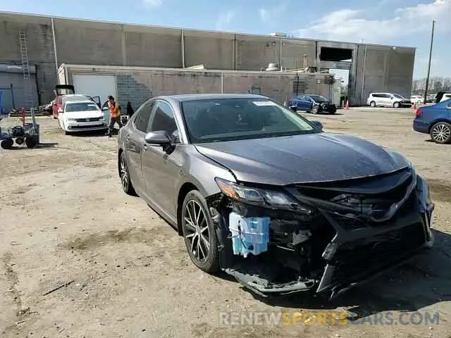 10 Photograph of a damaged car 4T1S31AK2MU021822 TOYOTA CAMRY 2021