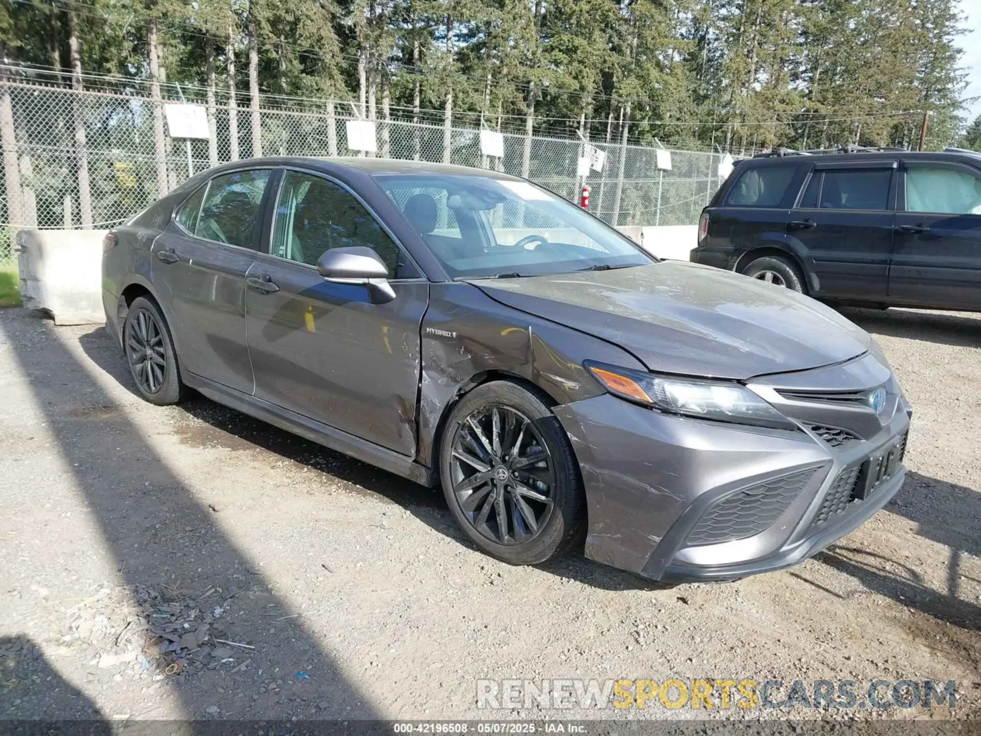 1 Photograph of a damaged car 4T1S31AK3MU568131 TOYOTA CAMRY 2021