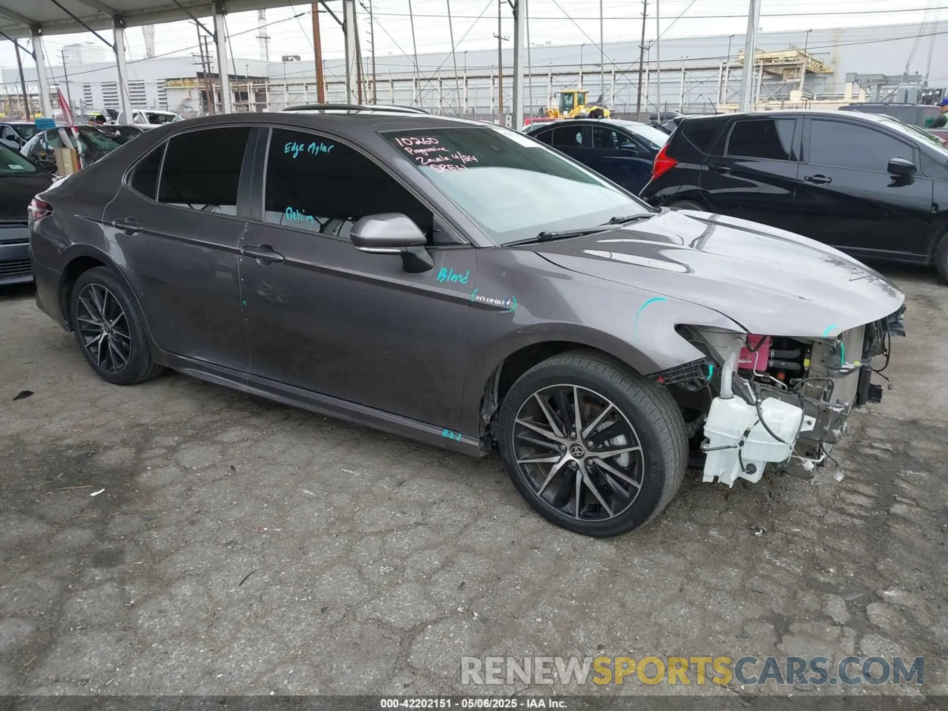 1 Photograph of a damaged car 4T1S31AKXMU558387 TOYOTA CAMRY 2021