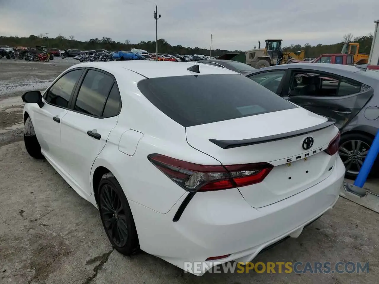 2 Фотография поврежденного автомобиля 4T1T11AK0MU496492 TOYOTA CAMRY 2021