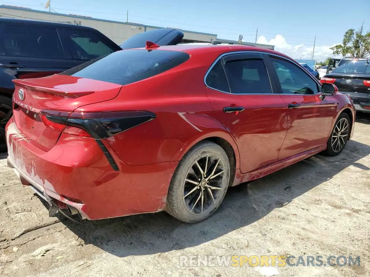 3 Photograph of a damaged car 4T1T11AK1MU405455 TOYOTA CAMRY 2021