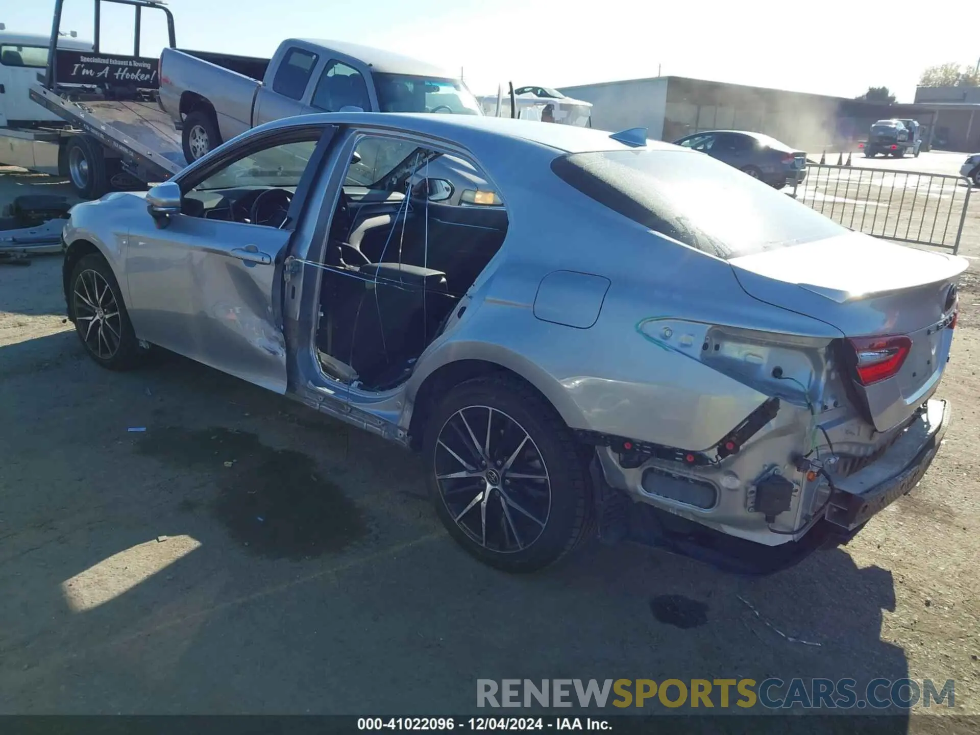 3 Фотография поврежденного автомобиля 4T1T11AK1MU485775 TOYOTA CAMRY 2021