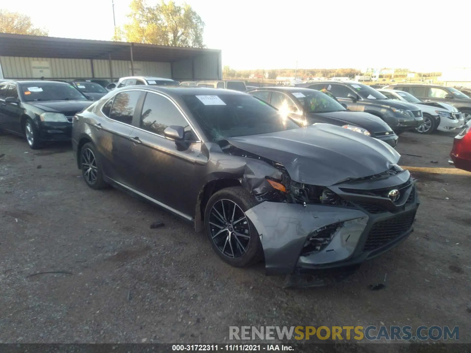 1 Фотография поврежденного автомобиля 4T1T11AK1MU522985 TOYOTA CAMRY 2021