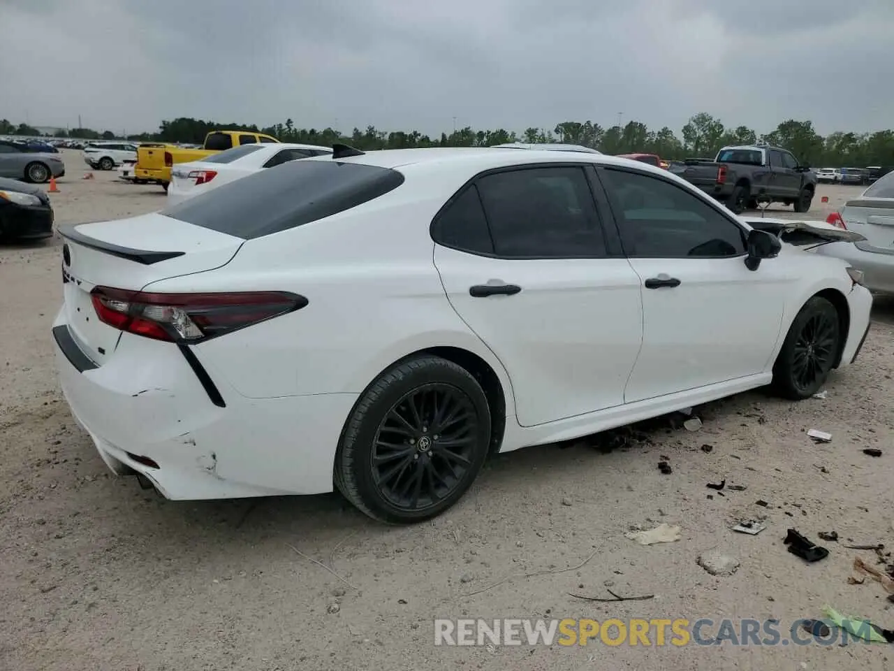 3 Photograph of a damaged car 4T1T11AK2MU493643 TOYOTA CAMRY 2021